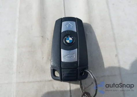 2011 BMW 328I z USA, uszkodzony, nr VIN WBADW7C57BE726652